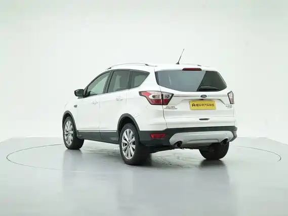 Ford Kuga — миниатюра 8