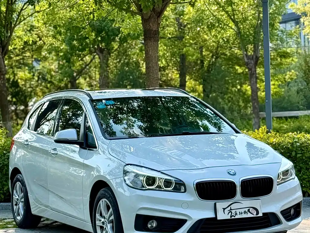 BMW 2 Series Active Tourer — миниатюра 7