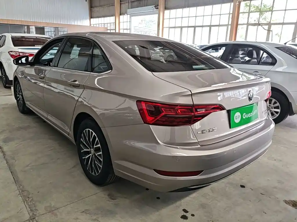 Volkswagen Sagitar — миниатюра 5
