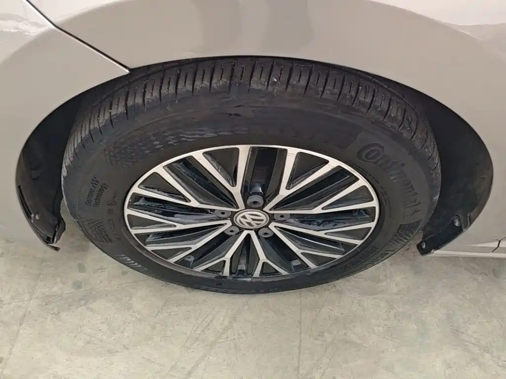 Volkswagen Sagitar — миниатюра 23