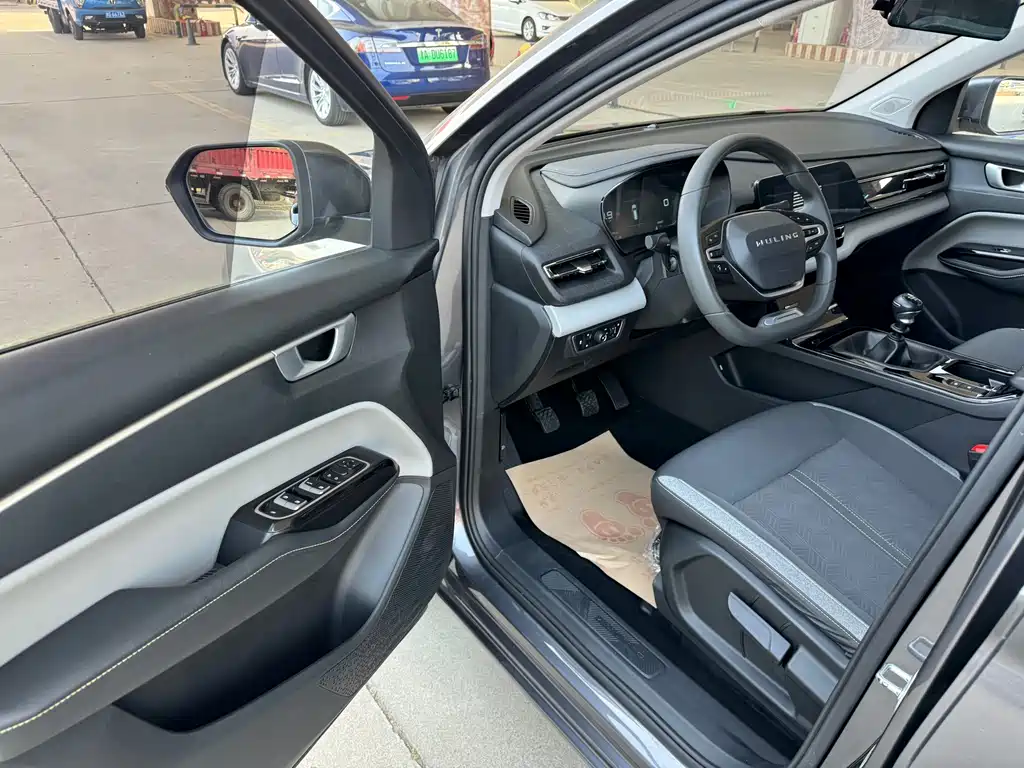 Wuling Victory — миниатюра 7