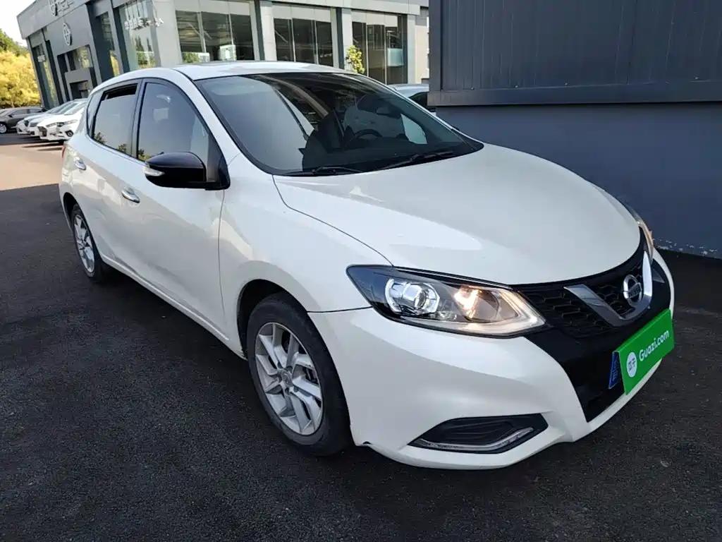 Nissan Tiida — миниатюра 4