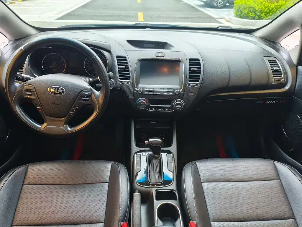 Kia K3 — миниатюра 5