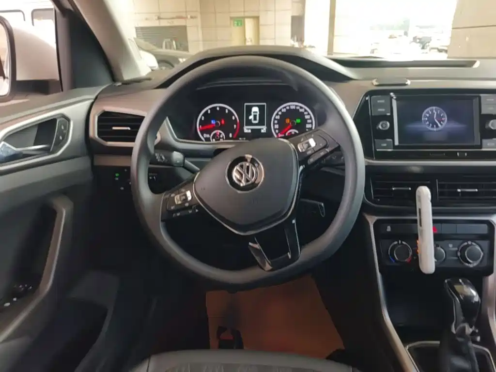 Volkswagen T-Cross — миниатюра 11