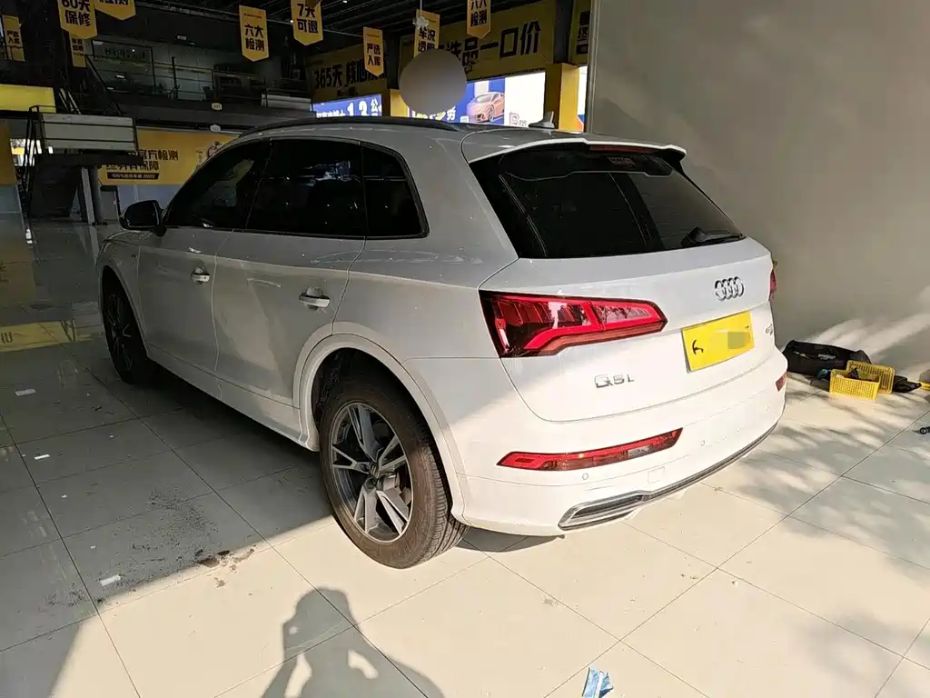 Audi Q5L — миниатюра 9