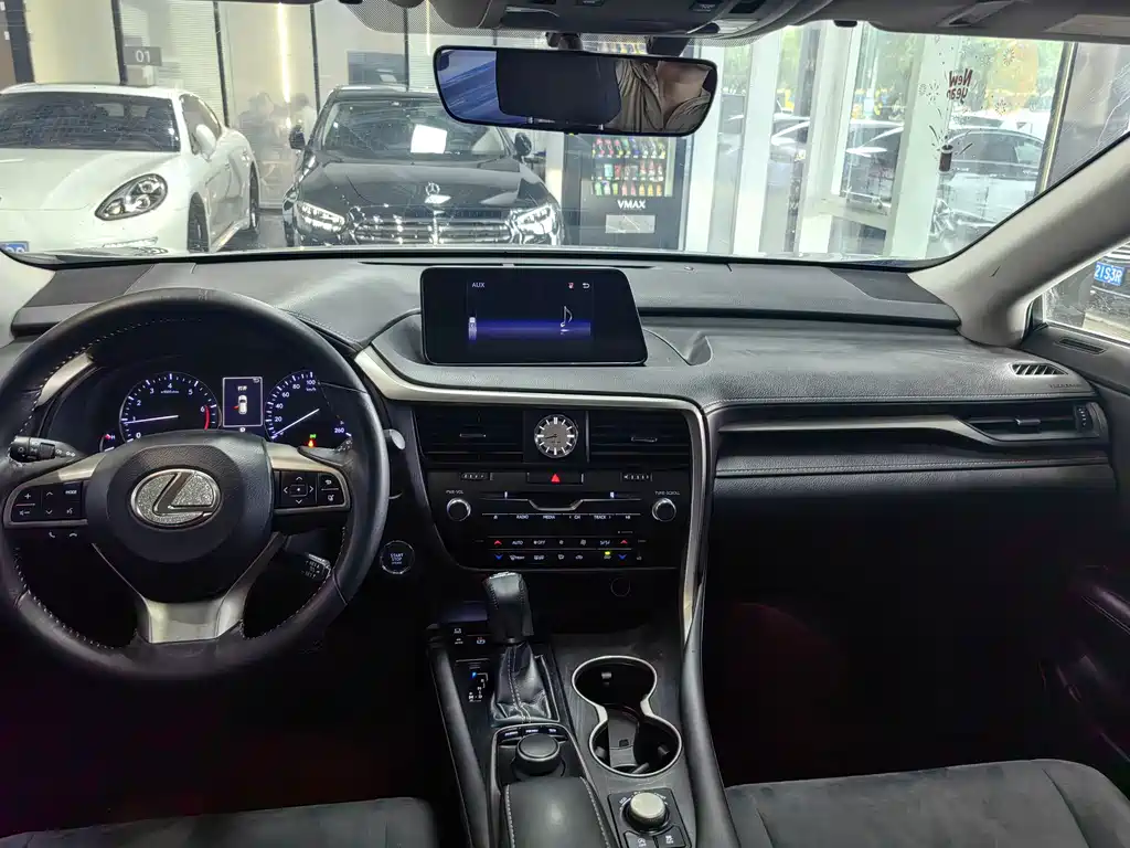 Lexus RX — миниатюра 9