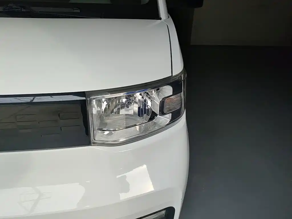 Wuling MINIEV — миниатюра 24