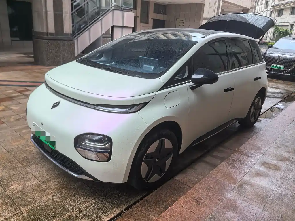 Baojun Yunduo 2023