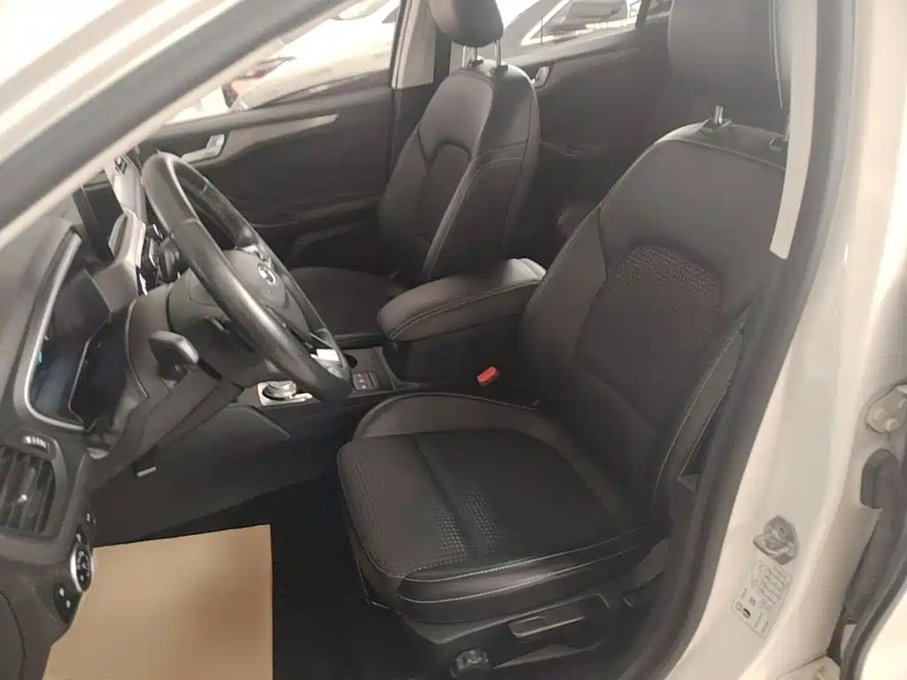 Ford Focus — миниатюра 15
