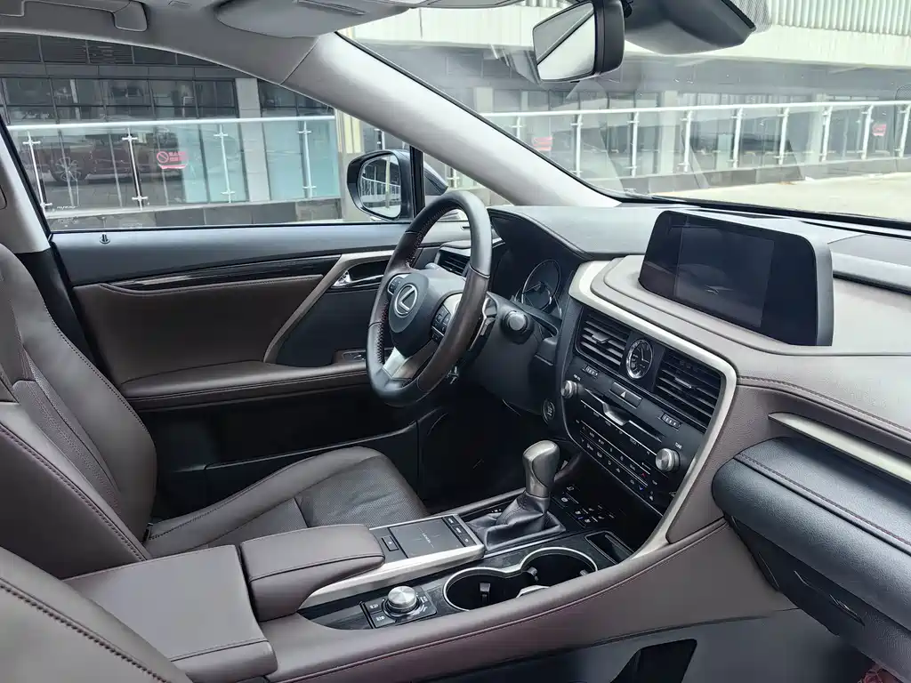 Lexus RX — миниатюра 21