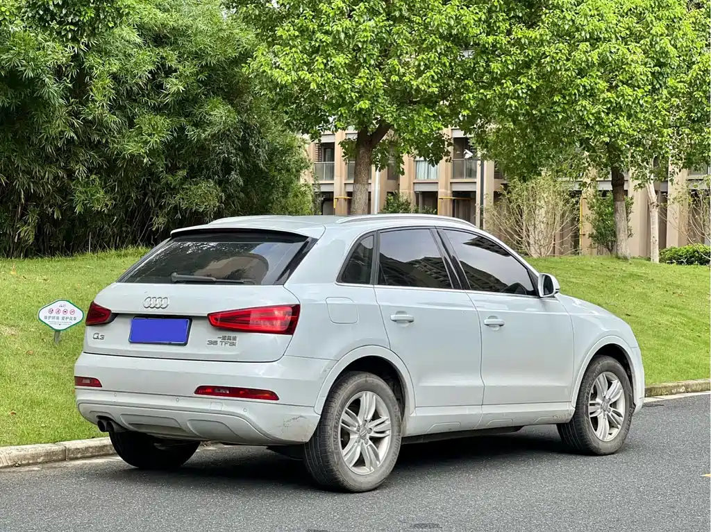 Audi Q3 — миниатюра 15