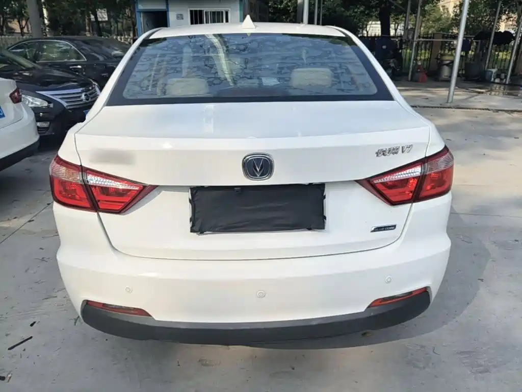 Changan V7 — миниатюра 6
