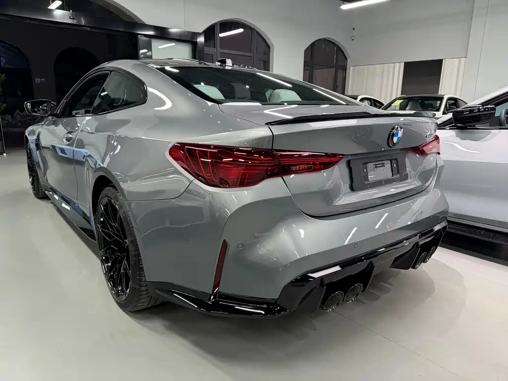 BMW M4 2024 M4 M xDrive