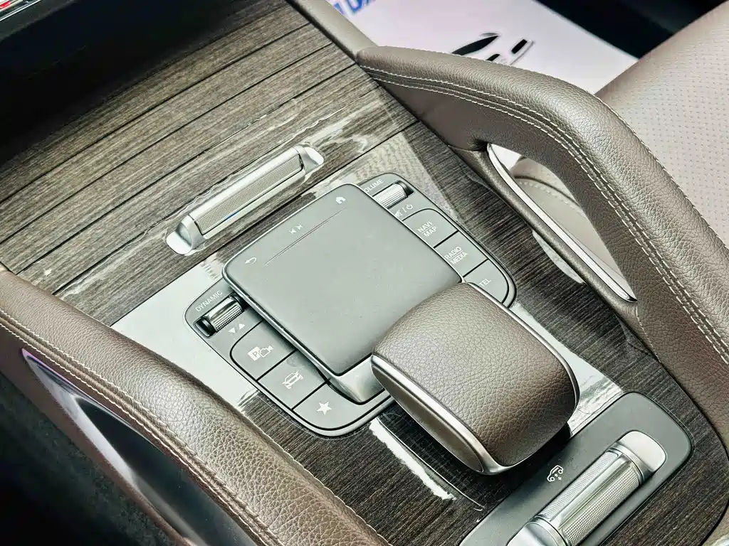 Mercedes-Benz GLS — миниатюра 6