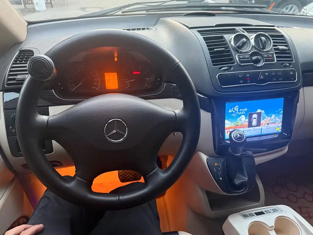 Mercedes-Benz Viano — миниатюра 8