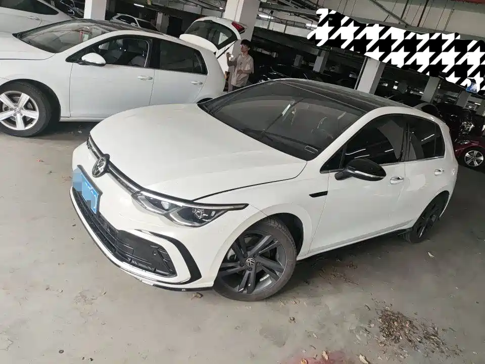 Купить Volkswagen Golf