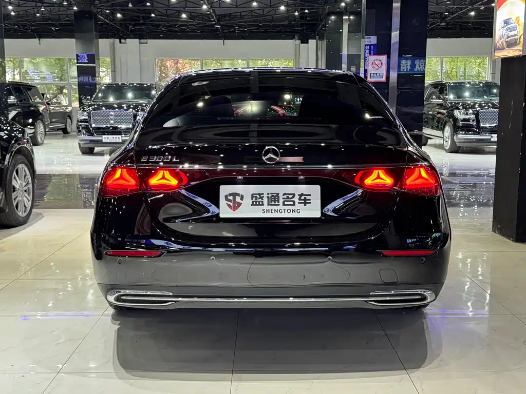Mercedes-Benz E-Class E 2024 E 300 L Fashion