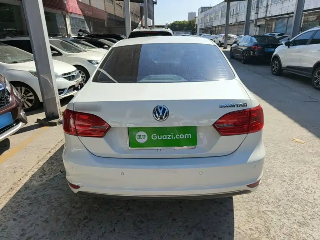 Volkswagen Sagitar — миниатюра 6