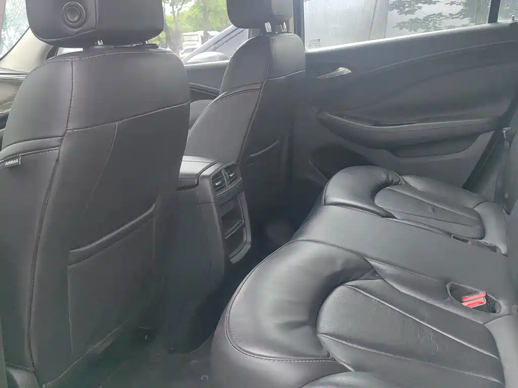Buick Envision Plus — миниатюра 11