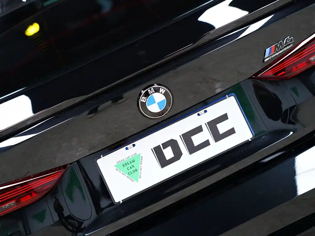BMW M4 2024 M4