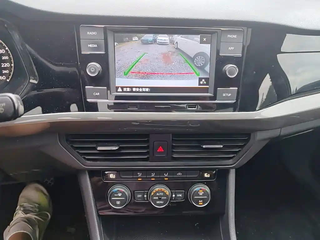 Volkswagen Bora — миниатюра 13