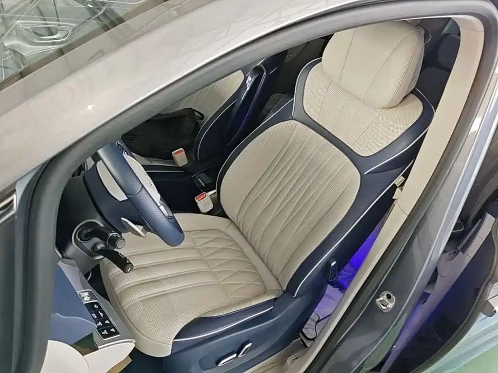 Roewe iMAX8 — миниатюра 15