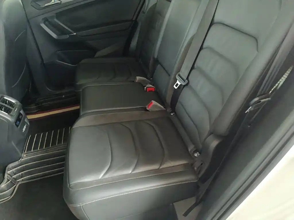 Volkswagen Tiguan L — миниатюра 17