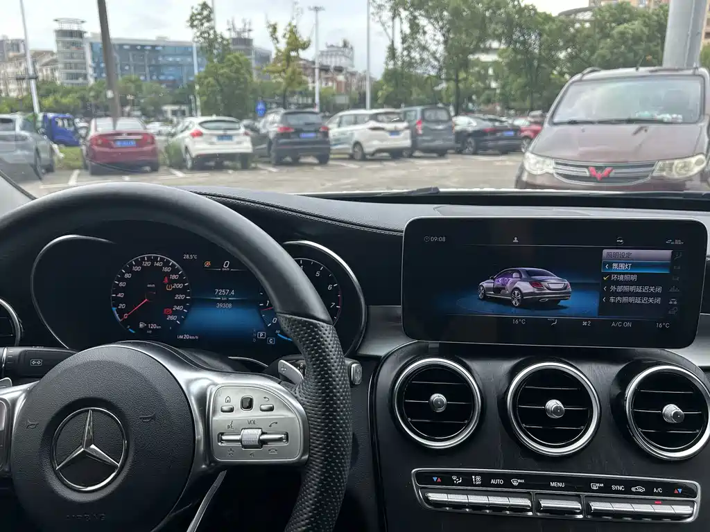 Mercedes-Benz C-Class — миниатюра 9