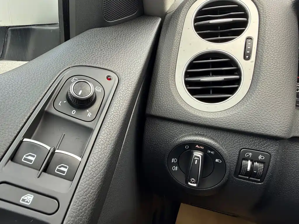 Volkswagen Tiguan — миниатюра 16