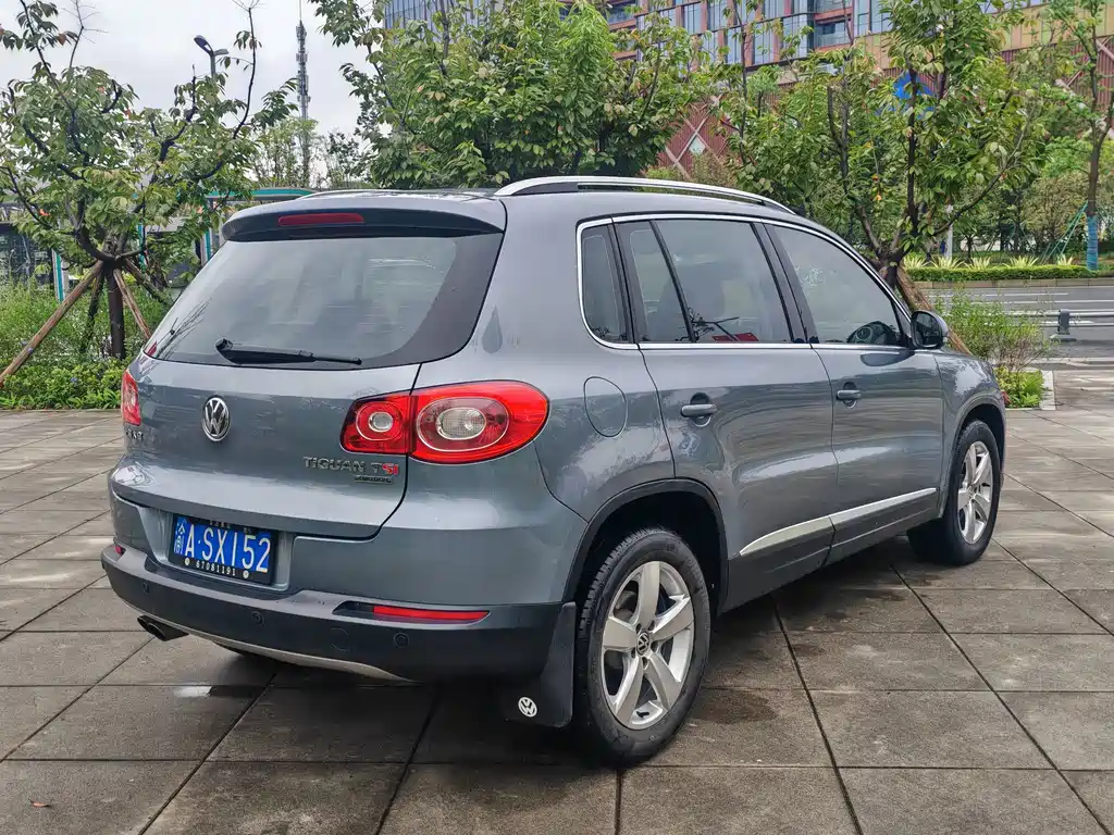 Volkswagen Tiguan — миниатюра 6