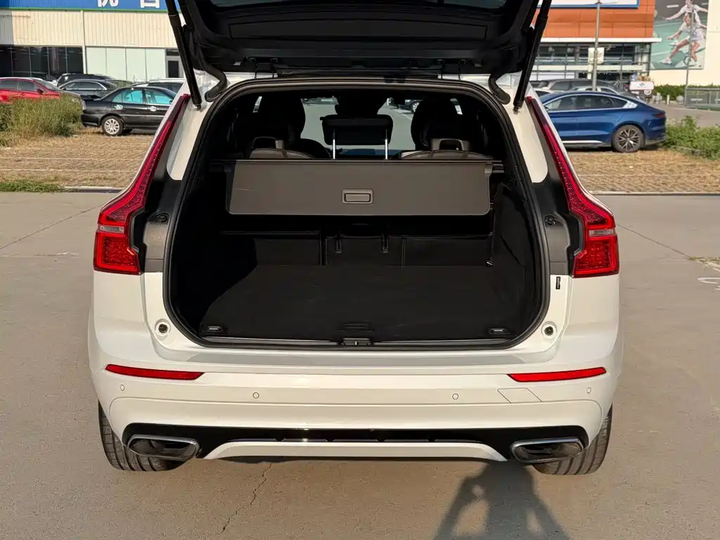 Volvo XC60 — миниатюра 7
