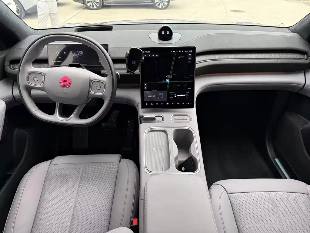 NIO EC6 — миниатюра 8