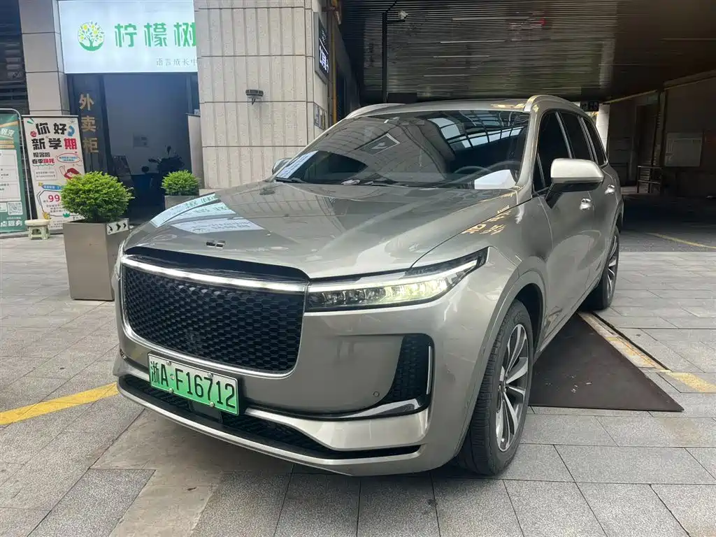 Li Auto ONE