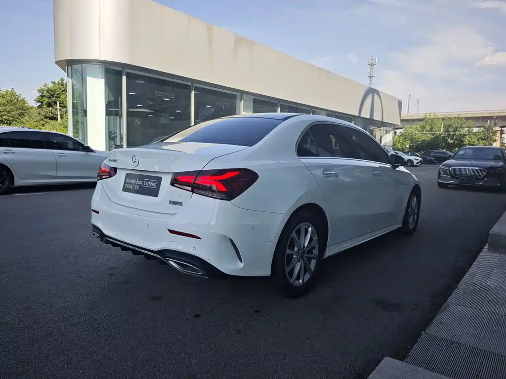 Mercedes-Benz A-Class A 2022 A 200 L Sport Fashion