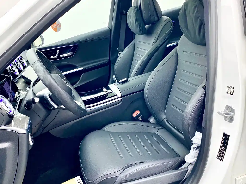 Mercedes-Benz C-Class — миниатюра 10