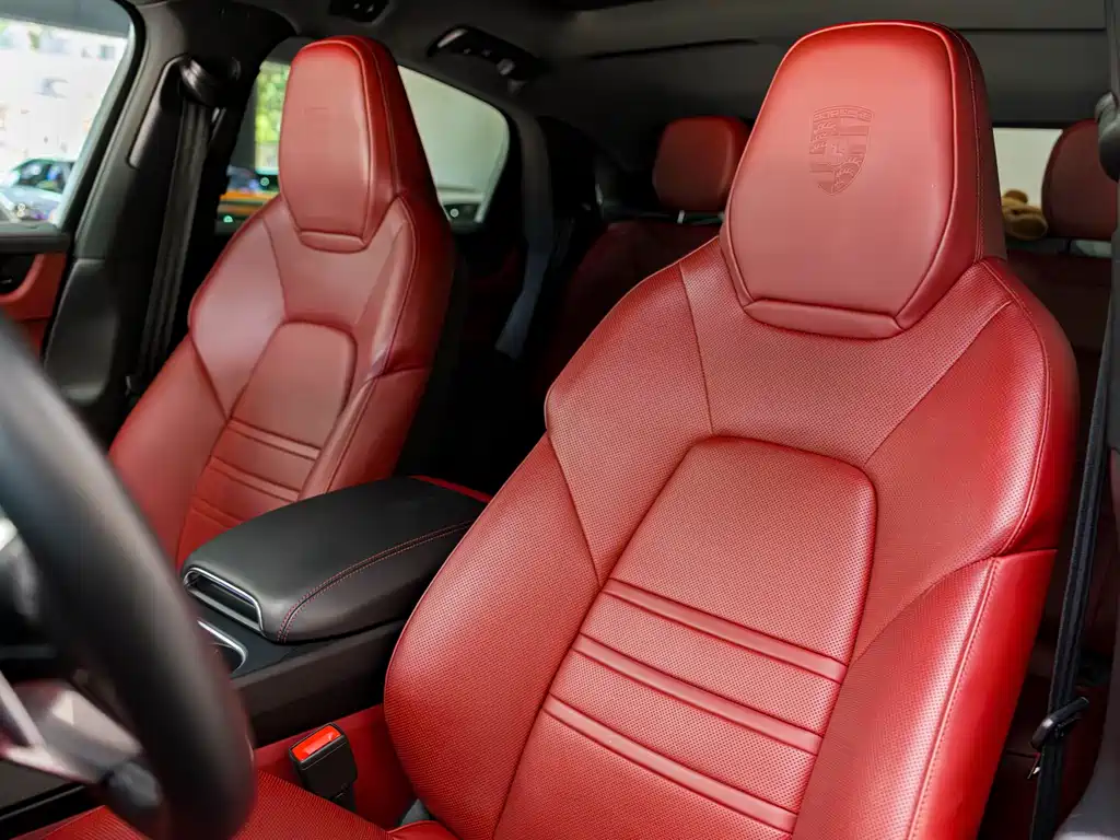 Porsche Cayenne — миниатюра 14