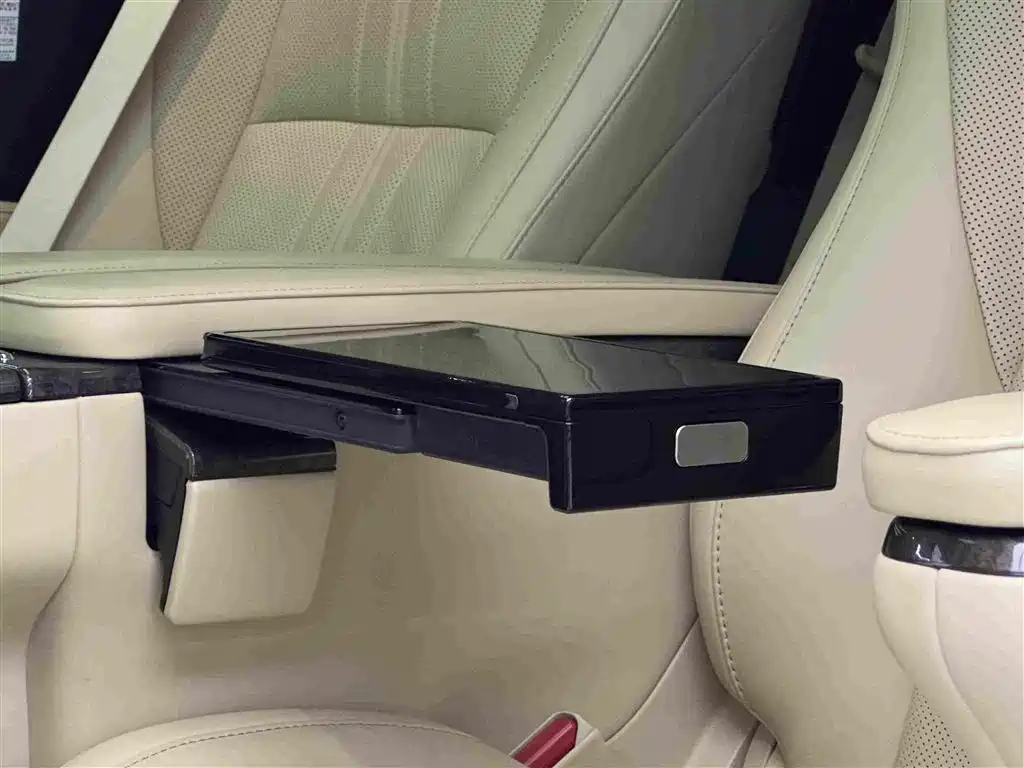 Toyota Vellfire — миниатюра 15