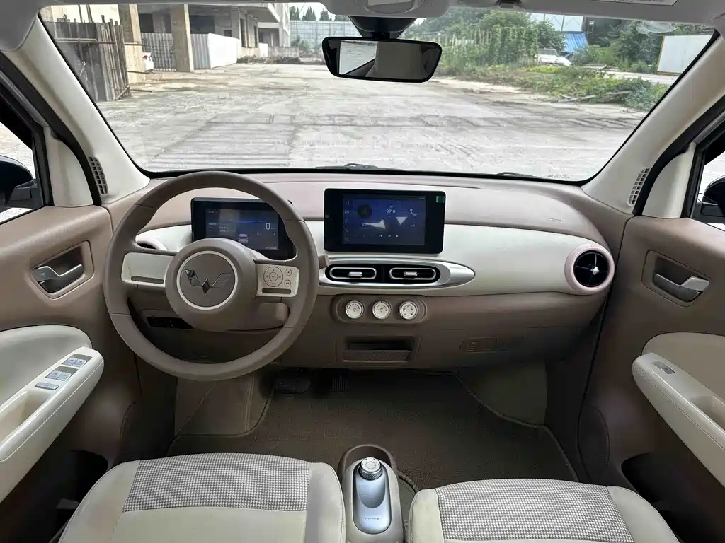 Wuling Mini EV MINIEV 2025