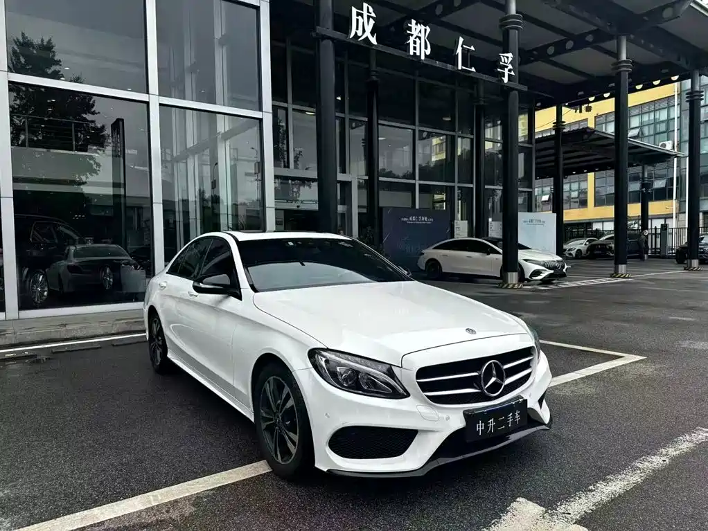Mercedes-Benz C-Class — миниатюра 3