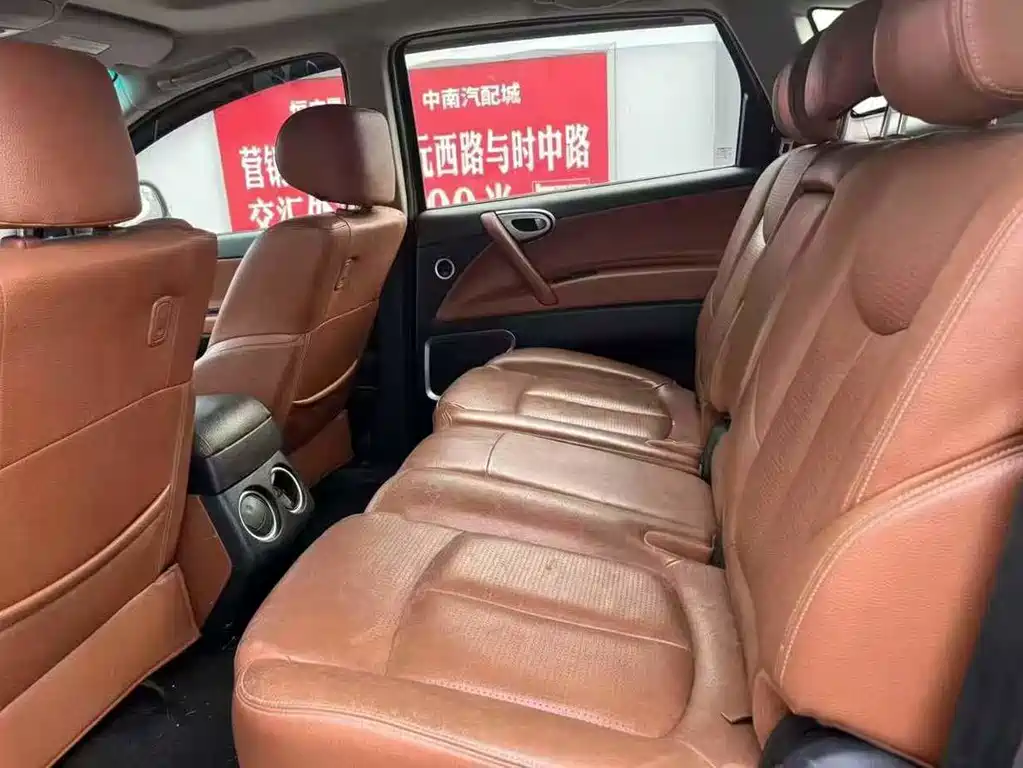 Luxgen Big 7 SUV — миниатюра 5