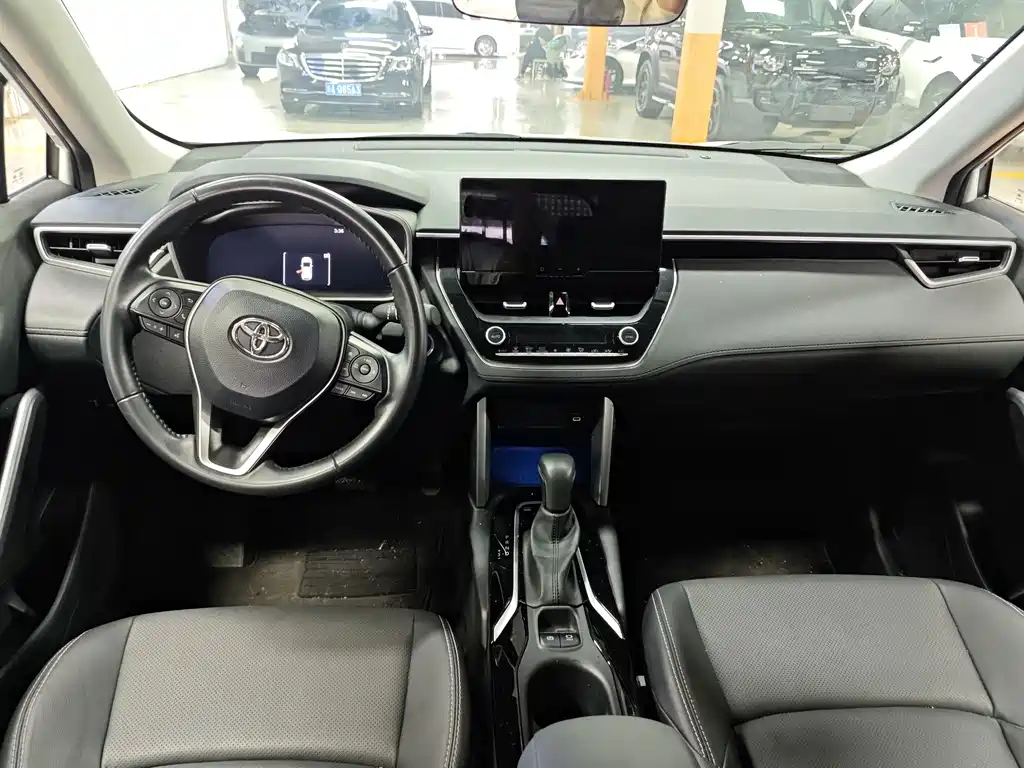 Toyota Frontlander — миниатюра 5