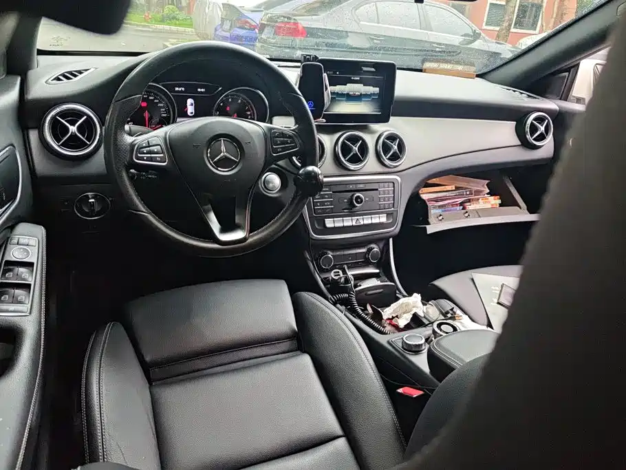 Mercedes-Benz CLA (Import) — миниатюра 12