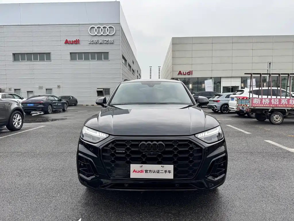 Audi Q5L — миниатюра 2