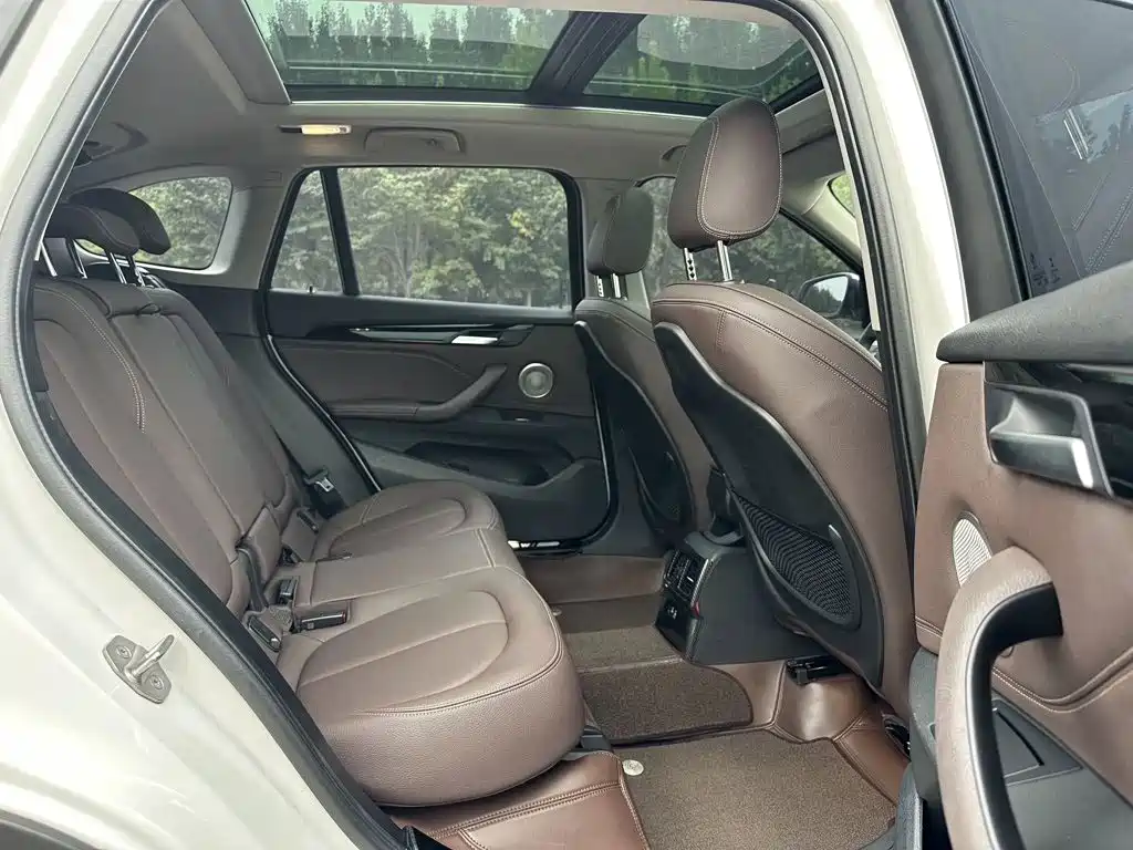 BMW X1 — миниатюра 5