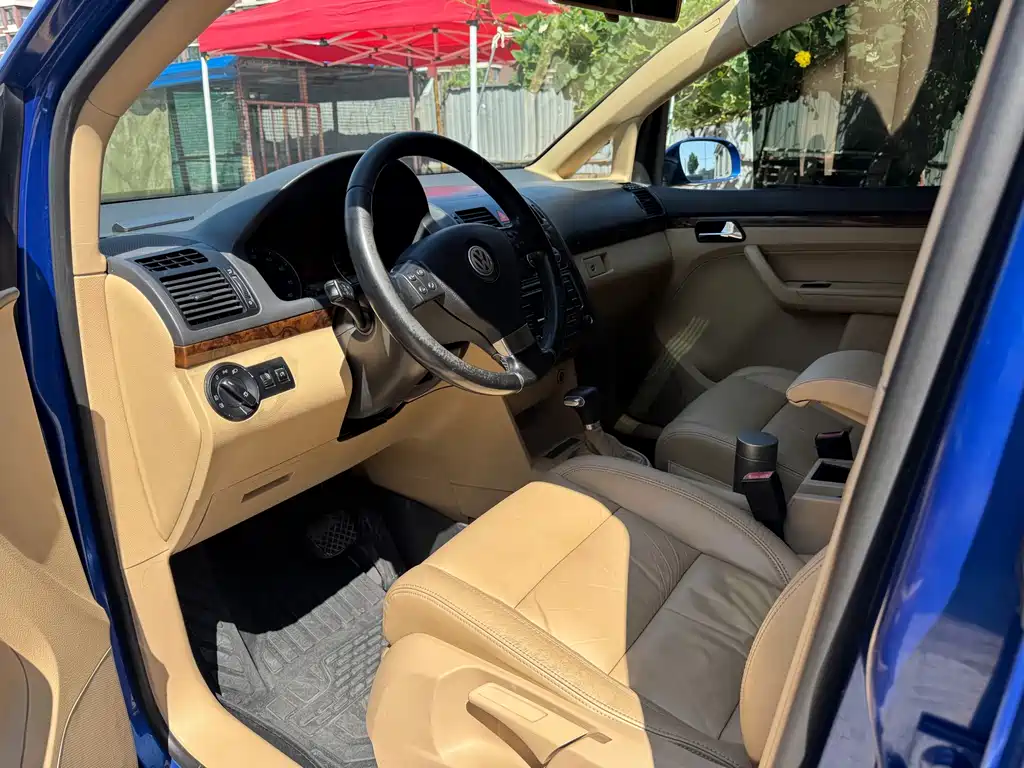 Volkswagen Touran — миниатюра 6