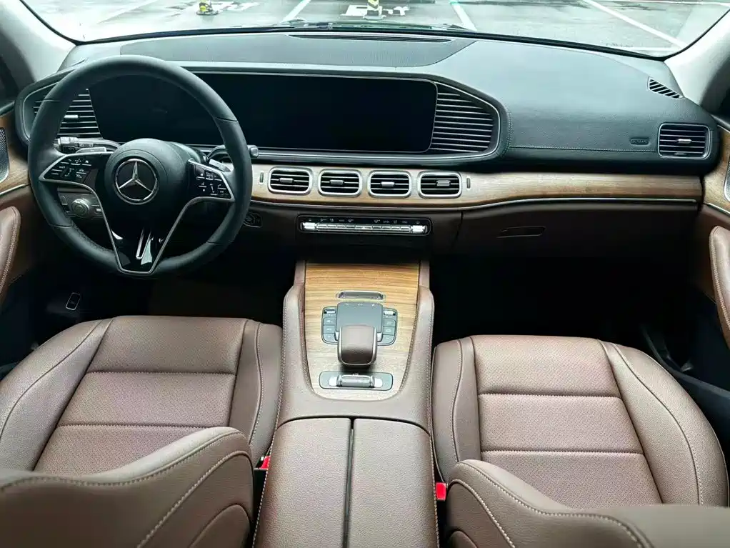 Mercedes-Benz GLE (Import) — миниатюра 14