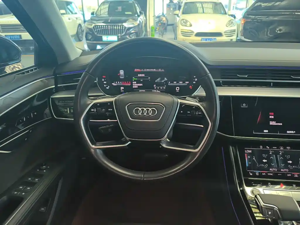 Audi A8 — миниатюра 11