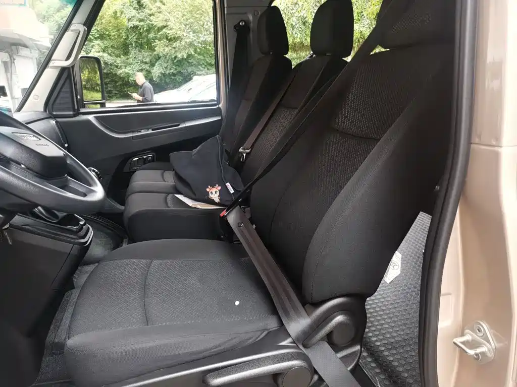 IVECO Daily — миниатюра 16