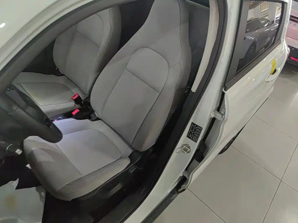 Leapmotor Leapmotor T03 — миниатюра 15