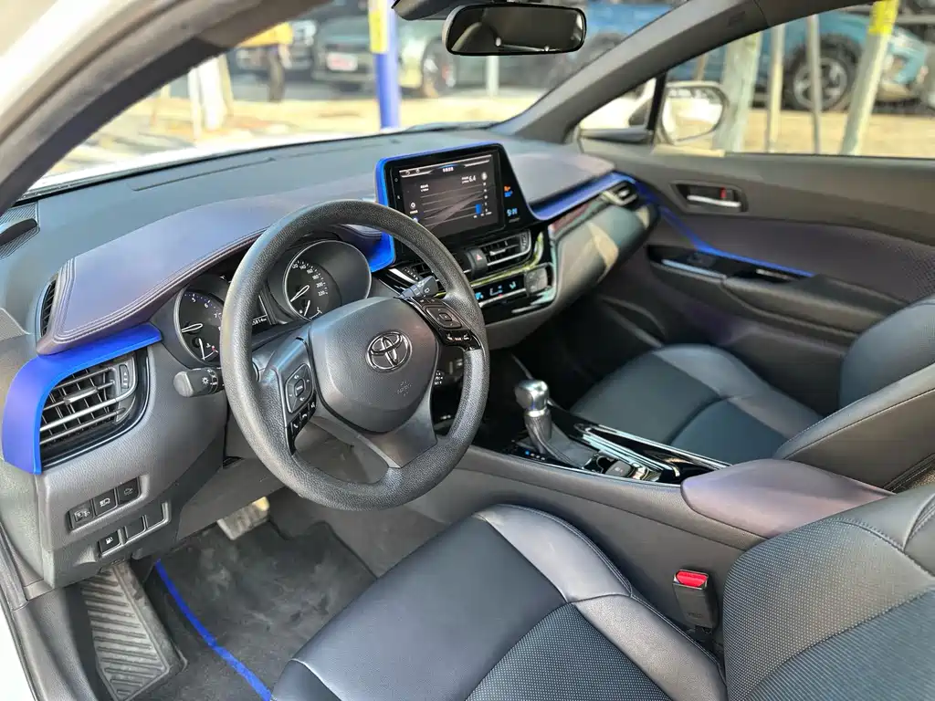 Toyota C-HR — миниатюра 6